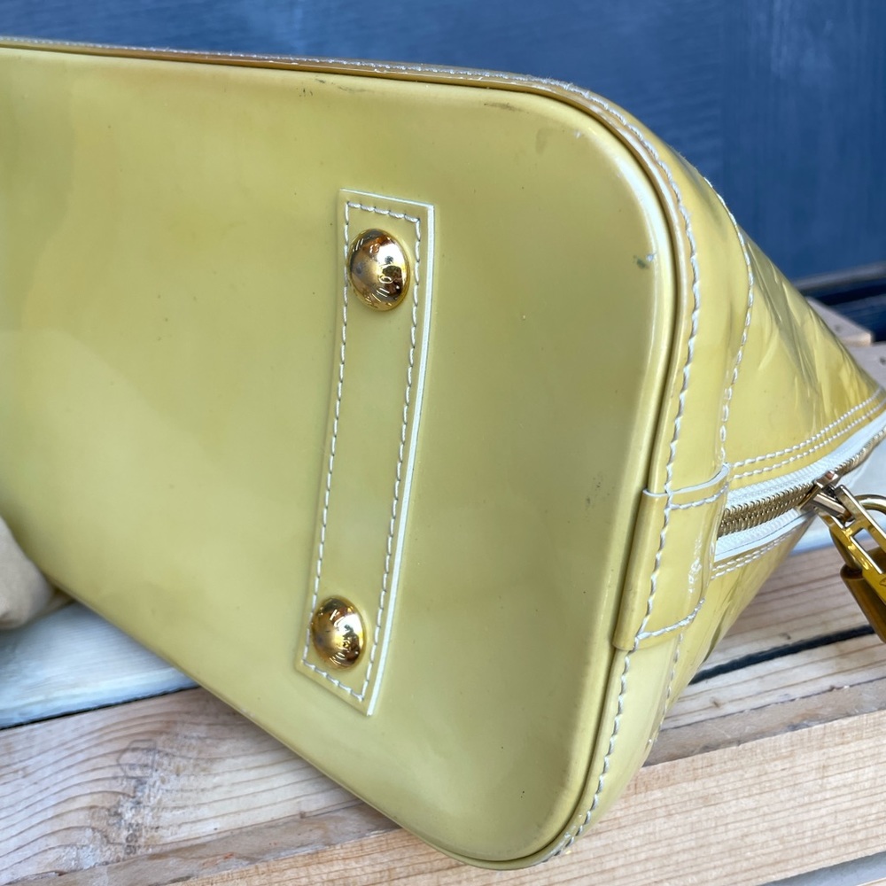 Authentic LOUIS VUITTON ALMA Venis pm handbag - Picture 5 of 17